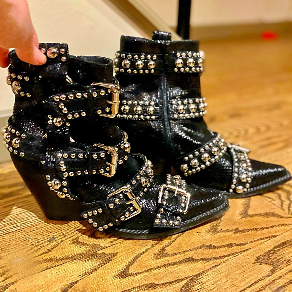 Black Jeffrey Campbell boots **